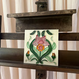 The Art Nouveau Tile, Une