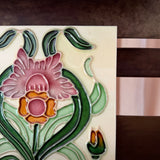 The Art Nouveau Tile, Une