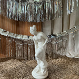 The Figurine Une