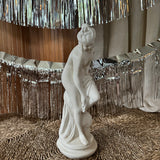The Figurine Une
